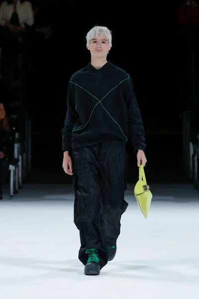 Look 35